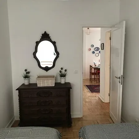 Moscavide Beatos House Lll * Lisboa